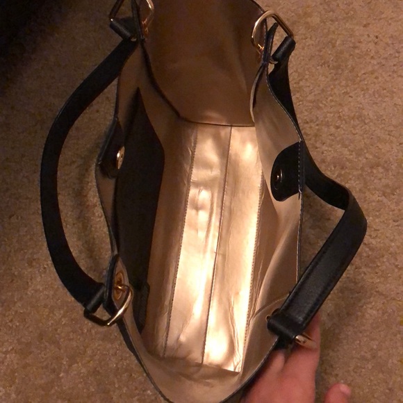 Purse - Picture 3 of 3